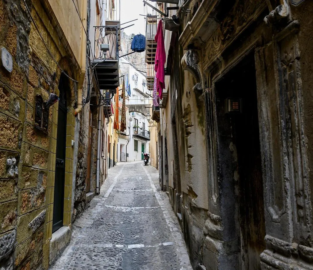 La Chiocciola Apartment Cefalu Italy